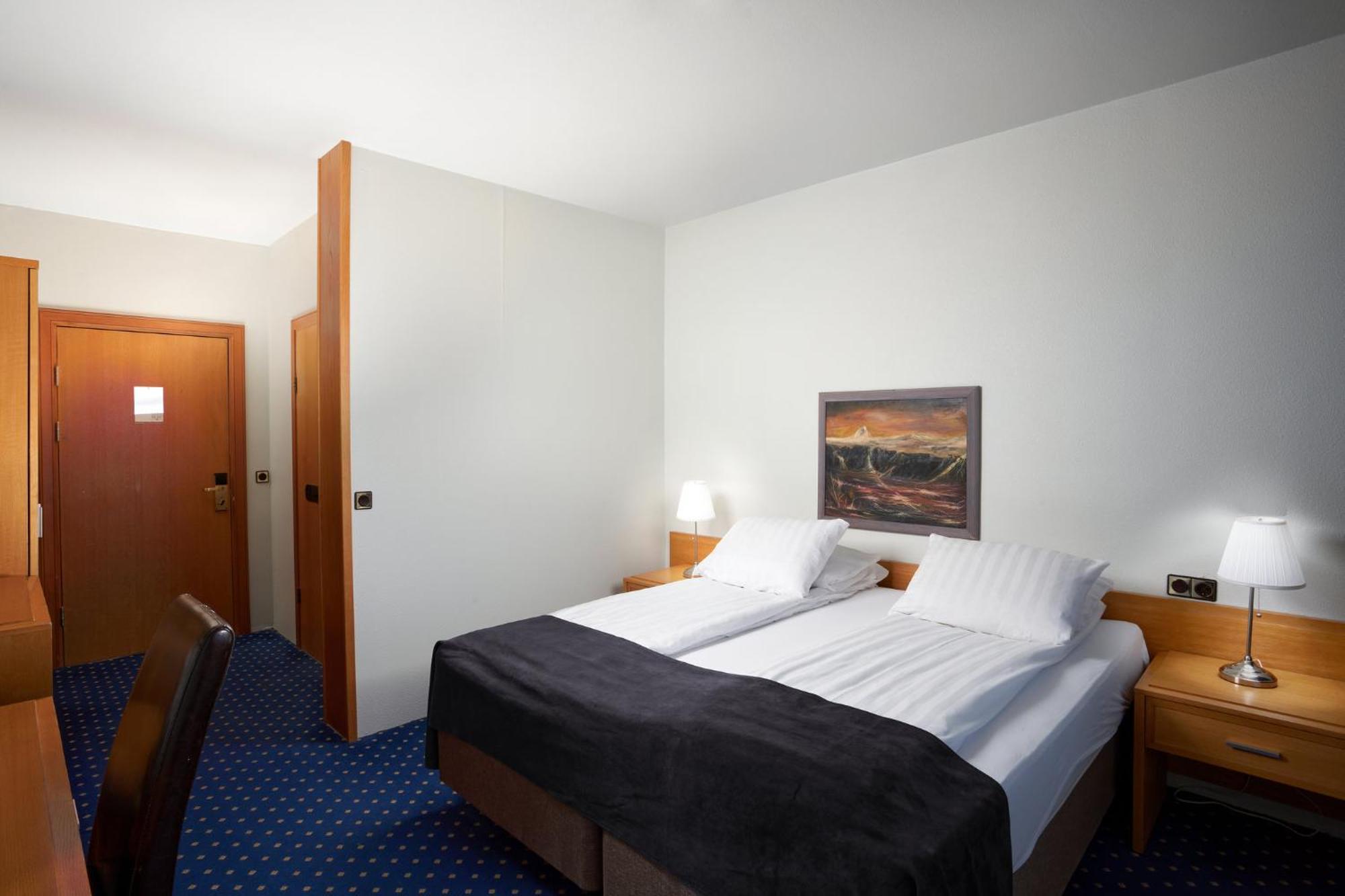 Hotel Oerk Hveragerdi Esterno foto